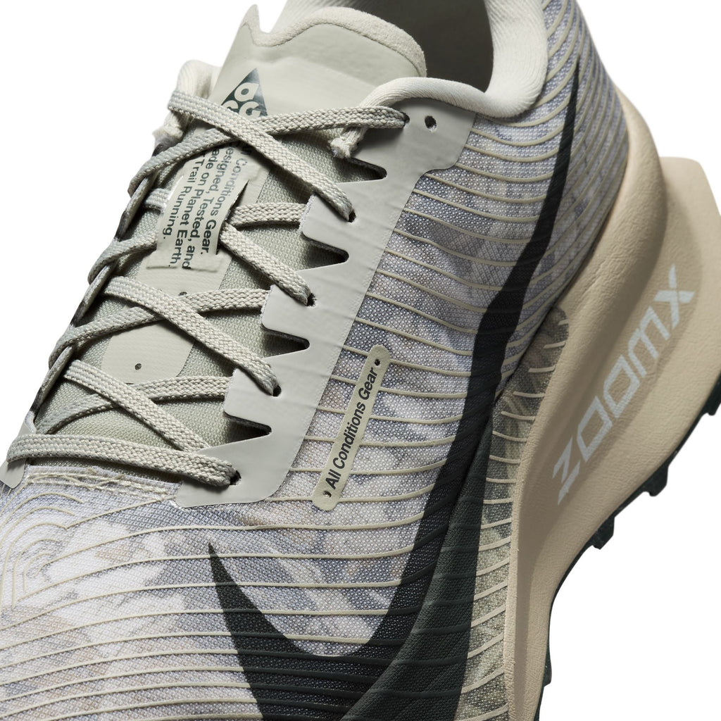 Nike ACG Ultrafly Trail
