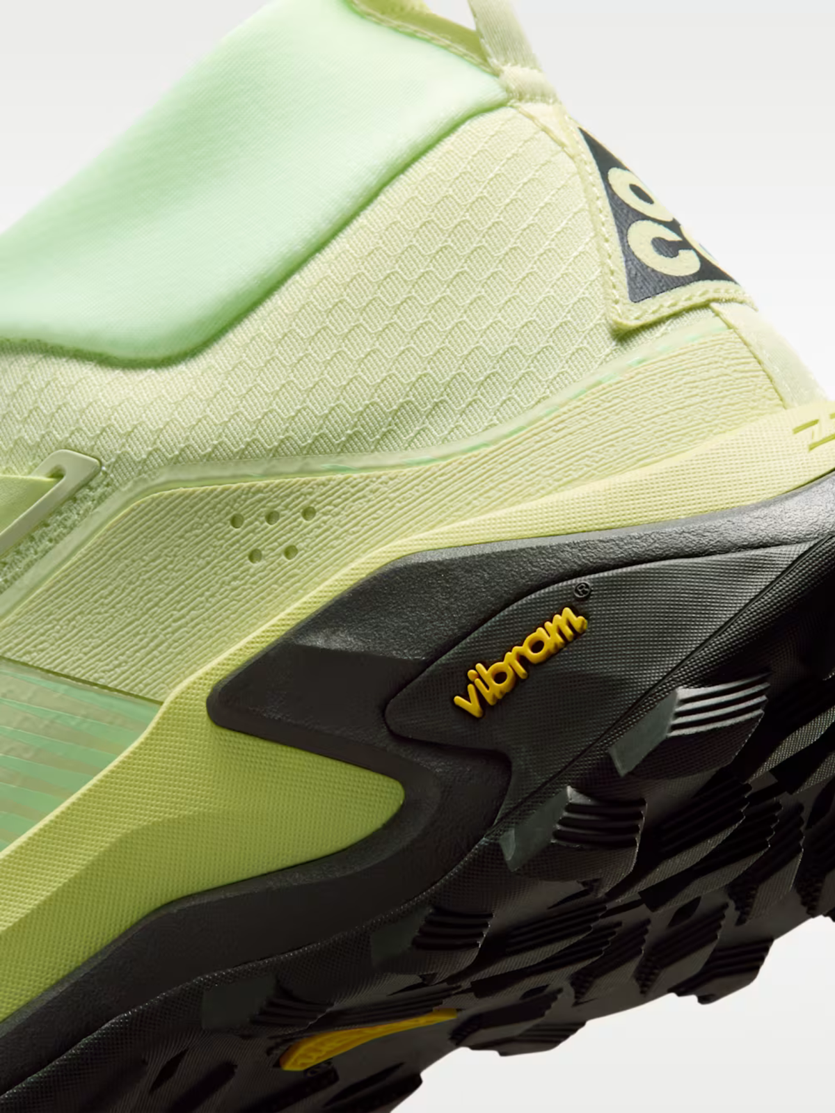 ACG Zegama Hike Sneaker